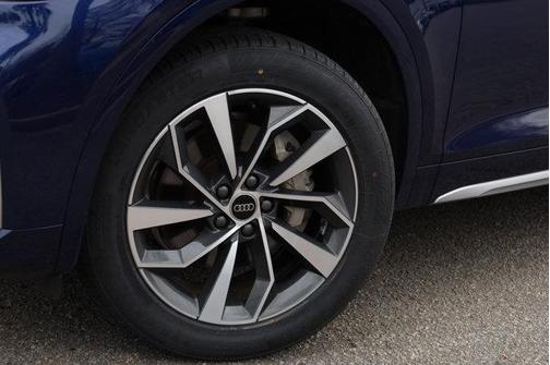 2024 Audi Q5 45 S line quattro Premium