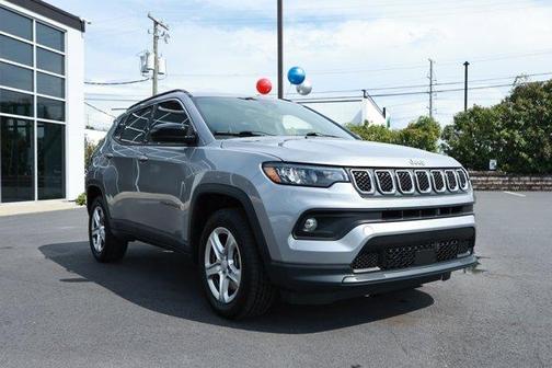 Billet Silver Metallic Clearcoat 2023 Jeep Compass Latitude