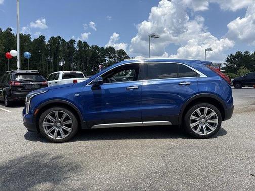 2023 Cadillac XT4 Premium Luxury