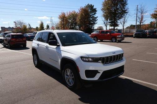 2023 Jeep Grand Cherokee Laredo X