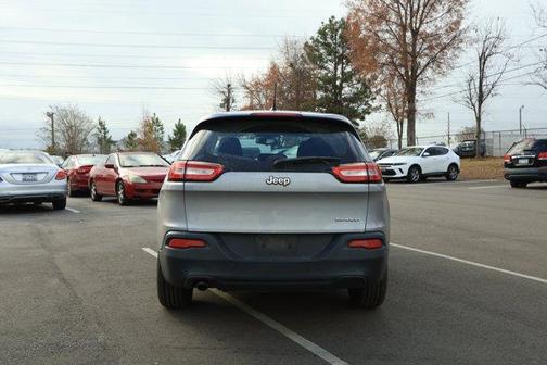 2015 Jeep Cherokee Sport