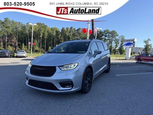 2022 Chrysler Pacifica Touring-L