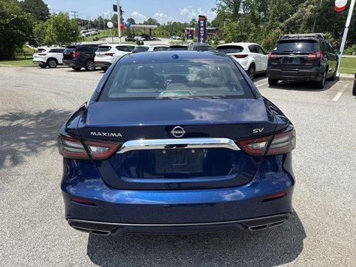 2023 Nissan Maxima SV