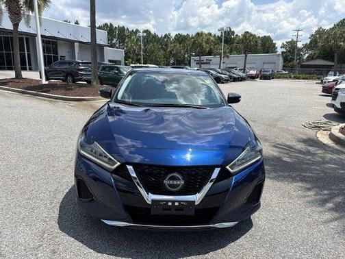 2023 Nissan Maxima SV