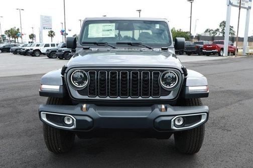 Granite Crystal Clearcoat Metallic 2026 Jeep Gladiator 85th Anniversary Edition