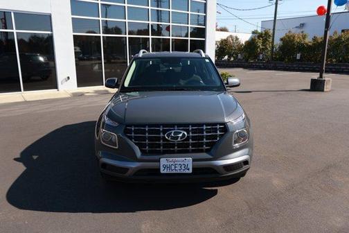 2023 Hyundai VENUE SEL