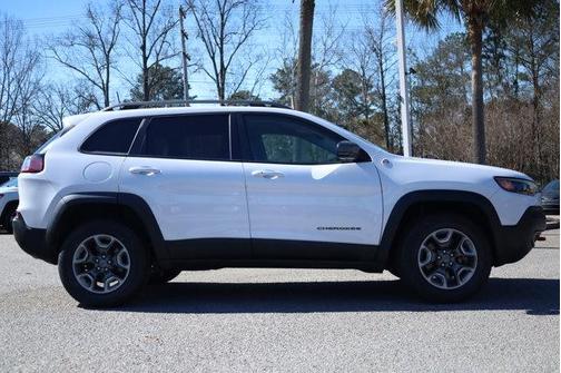 2020 Jeep Cherokee Trailhawk