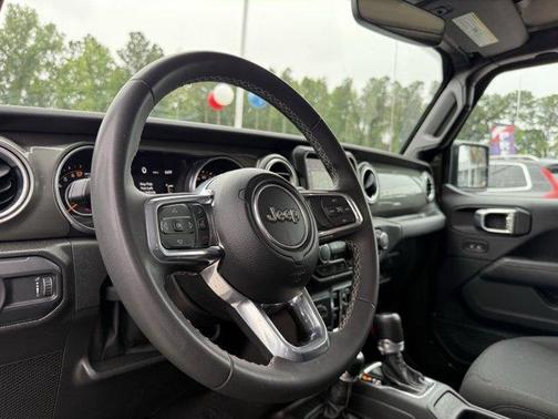 2023 Jeep Gladiator Overland