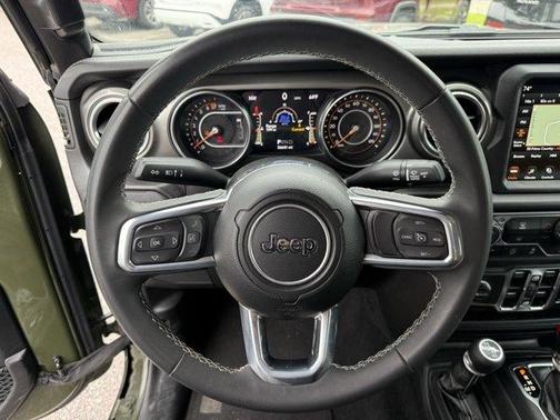 2023 Jeep Gladiator Overland