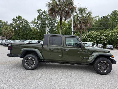 2023 Jeep Gladiator Overland
