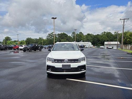 2020 Volkswagen Tiguan 2.0T SE R-Line Black