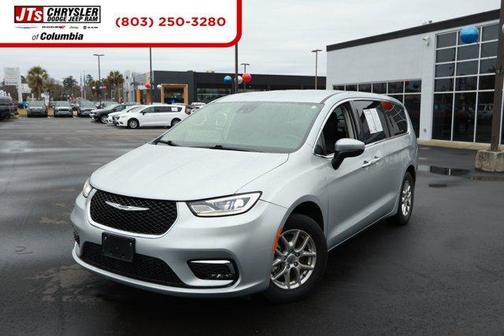 2023 Chrysler Pacifica Touring-L