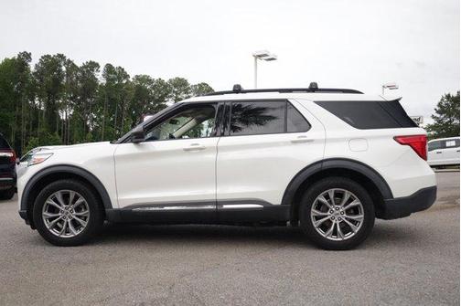 White 2020 Ford Explorer XLT