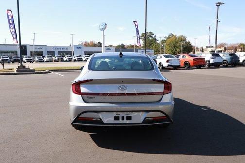 2021 Hyundai SONATA SE