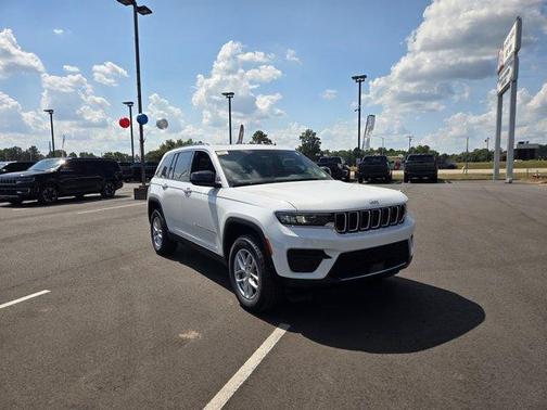 2025 Jeep Grand Cherokee Laredo X