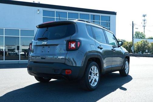 Sting Gray Clearcoat 2019 Jeep Renegade Latitude