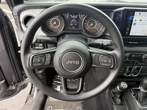 2025 Jeep Gladiator Sport