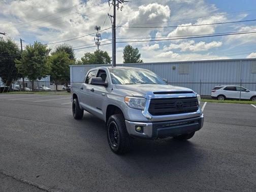2017 Toyota Tundra SR5
