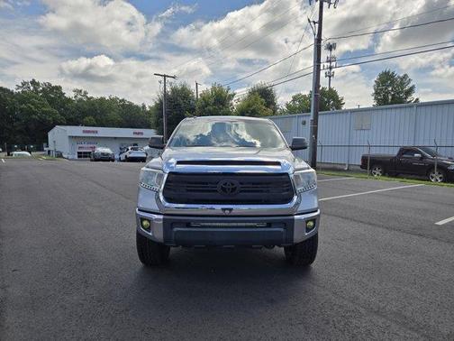 2017 Toyota Tundra SR5