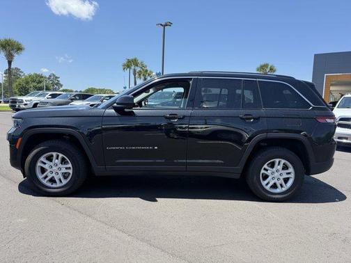 2024 Jeep Grand Cherokee Laredo