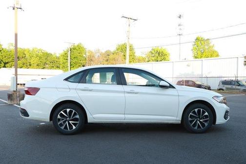 Pure White 2024 Volkswagen Jetta 1.5T S