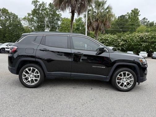 2024 Jeep Compass Latitude Lux