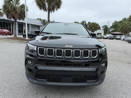 2024 Jeep Compass Latitude Lux