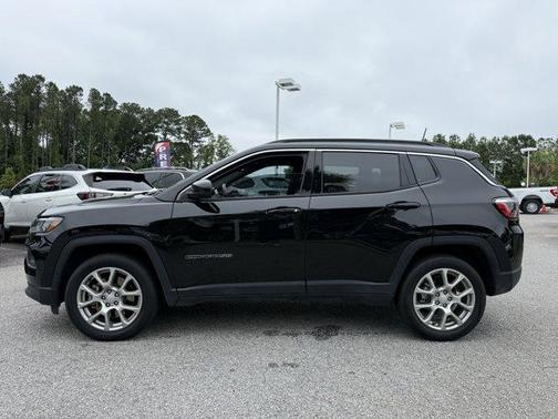 2024 Jeep Compass Latitude Lux