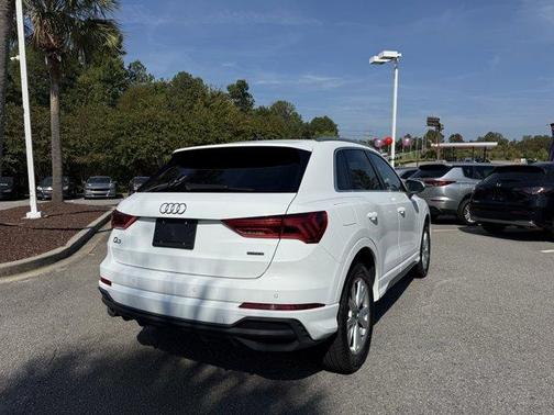 2024 Audi Q3 45 S line Premium
