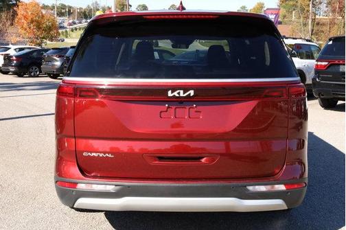 2024 Kia Carnival LX