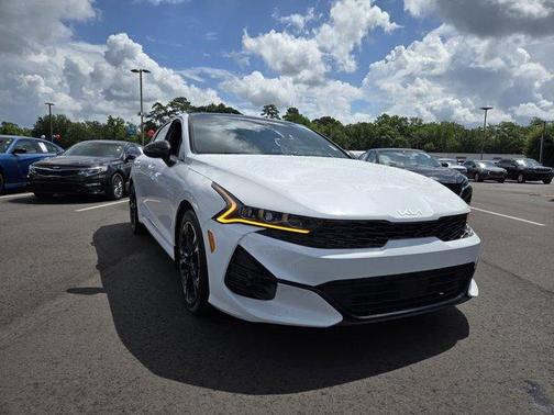 2022 Kia K5 GT-Line
