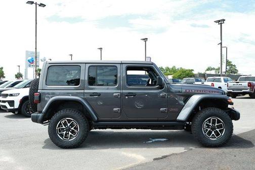 Granite Crystal Clearcoat Metallic 2026 Jeep Wrangler Rubicon