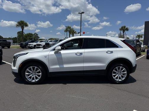 2022 Cadillac XT4 Luxury