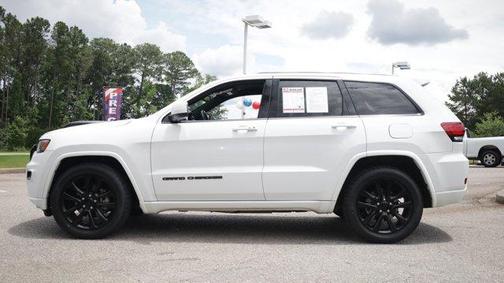 Bright White Clearcoat 2018 Jeep Grand Cherokee Altitude