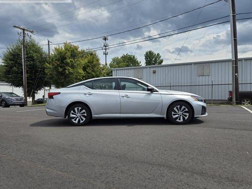 2024 Nissan Altima 2.5 S