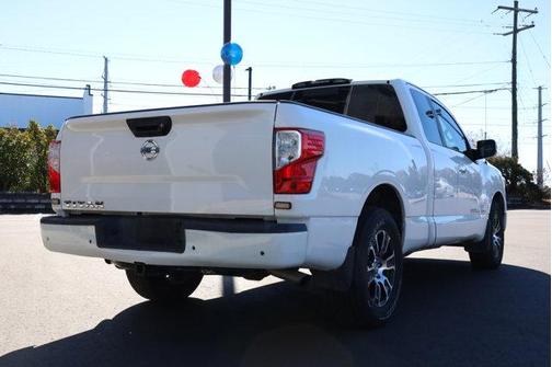 2020 Nissan Titan SV