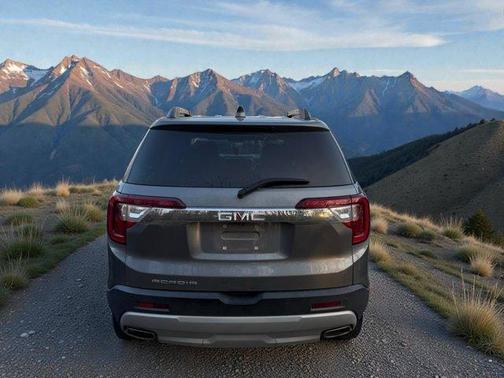 2021 GMC Acadia SLT