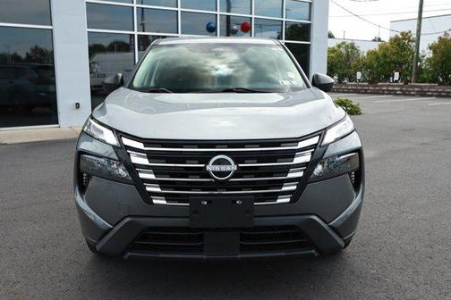 Gun Metallic 2024 Nissan Rogue S