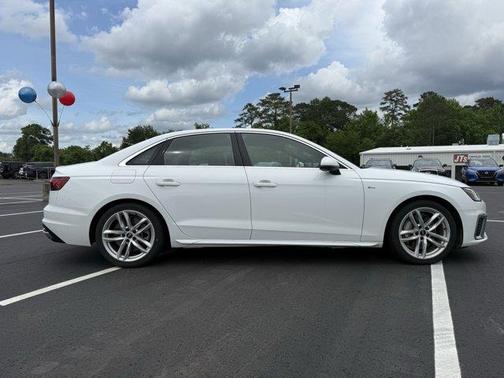2023 Audi A4 45 S line Premium Plus