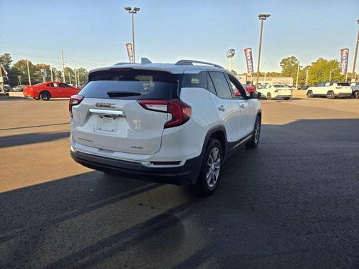 2023 GMC Terrain SLT