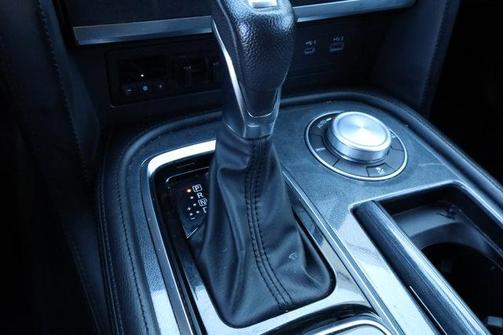 2024 Nissan Armada SV