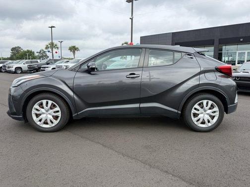 2021 Toyota C-HR LE