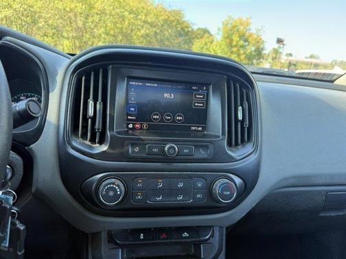 2022 Chevrolet Colorado WT