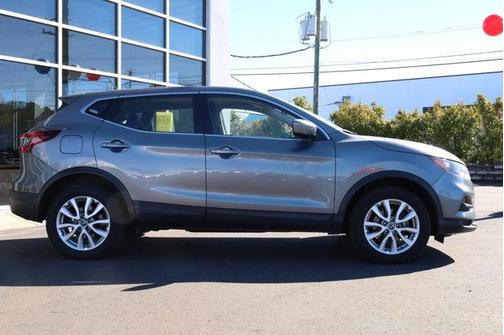 2022 Nissan Rogue Sport S