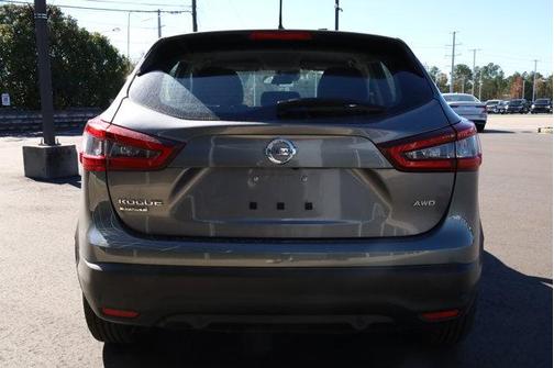 2022 Nissan Rogue Sport S
