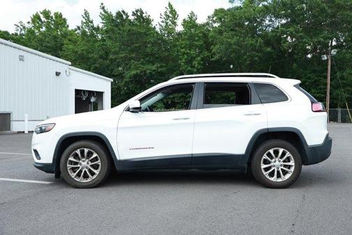 Bright White Clearcoat 2019 Jeep Cherokee Latitude