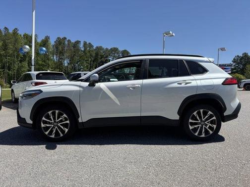 2023 Toyota Corolla Cross XLE