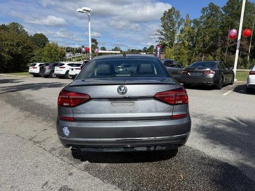 2016 Volkswagen Passat 1.8T R-Line w/ Comfort