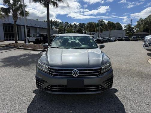 2016 Volkswagen Passat 1.8T R-Line w/ Comfort