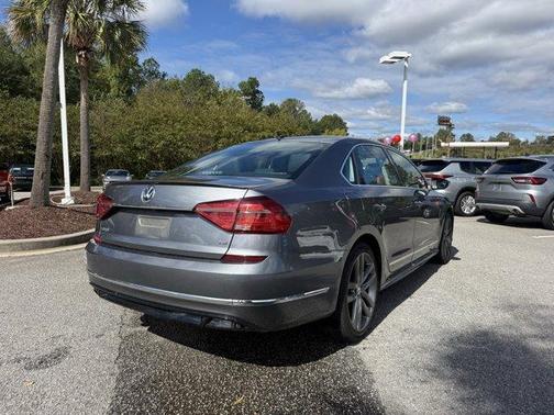 2016 Volkswagen Passat 1.8T R-Line w/ Comfort